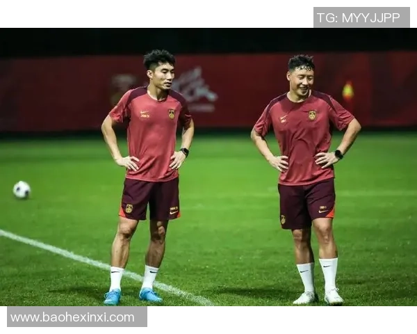 青梅竹马携手追梦路足球明星的成长与友情故事